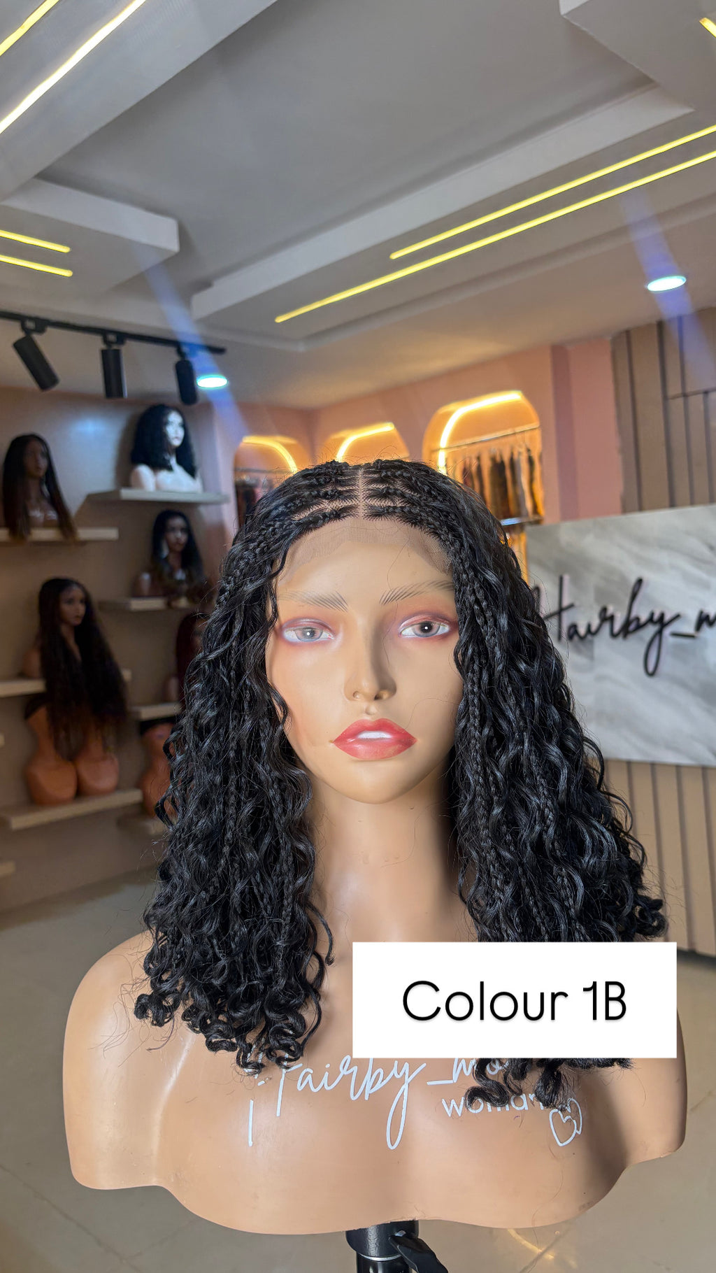 KNOTLESS BOHO BRAIDS WIG (short)